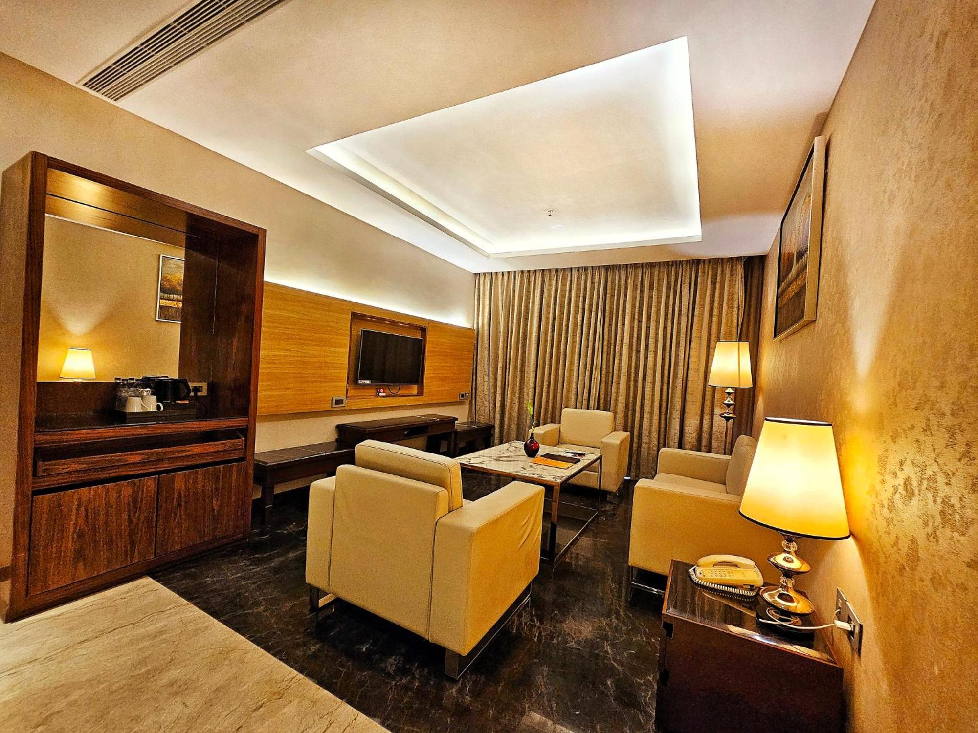 Uva Meridian Bay Resort & Spa Kundapur Zewnętrze zdjęcie